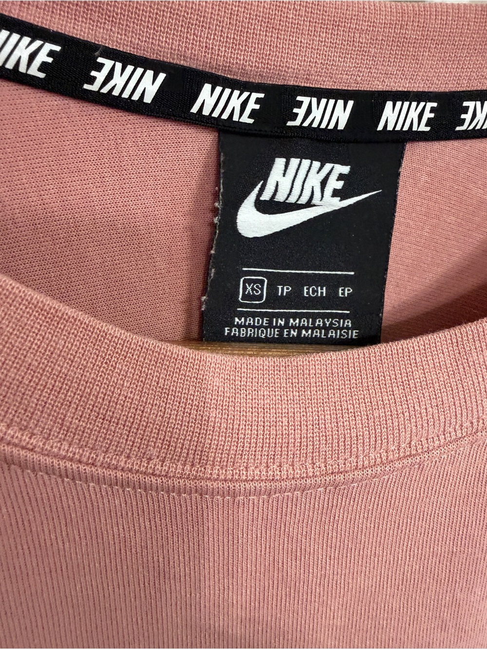 Excellent condition rare XS  Women’s Dusty Rose Crewneck Sweatshirt. Pockets - Picture 3 of 11